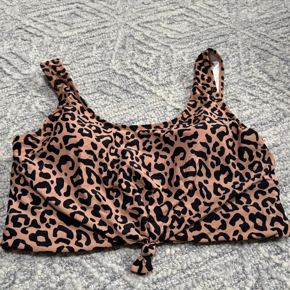 Coral Reef cheetah print long bikini top size XL